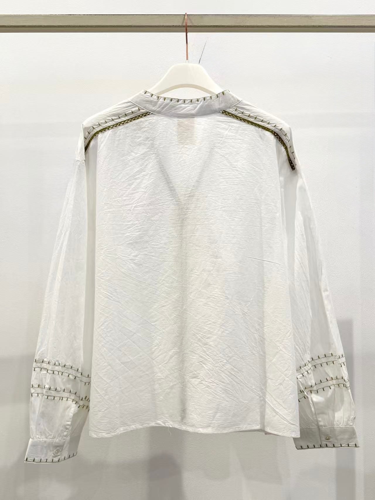 WIYA – Blouse brodée