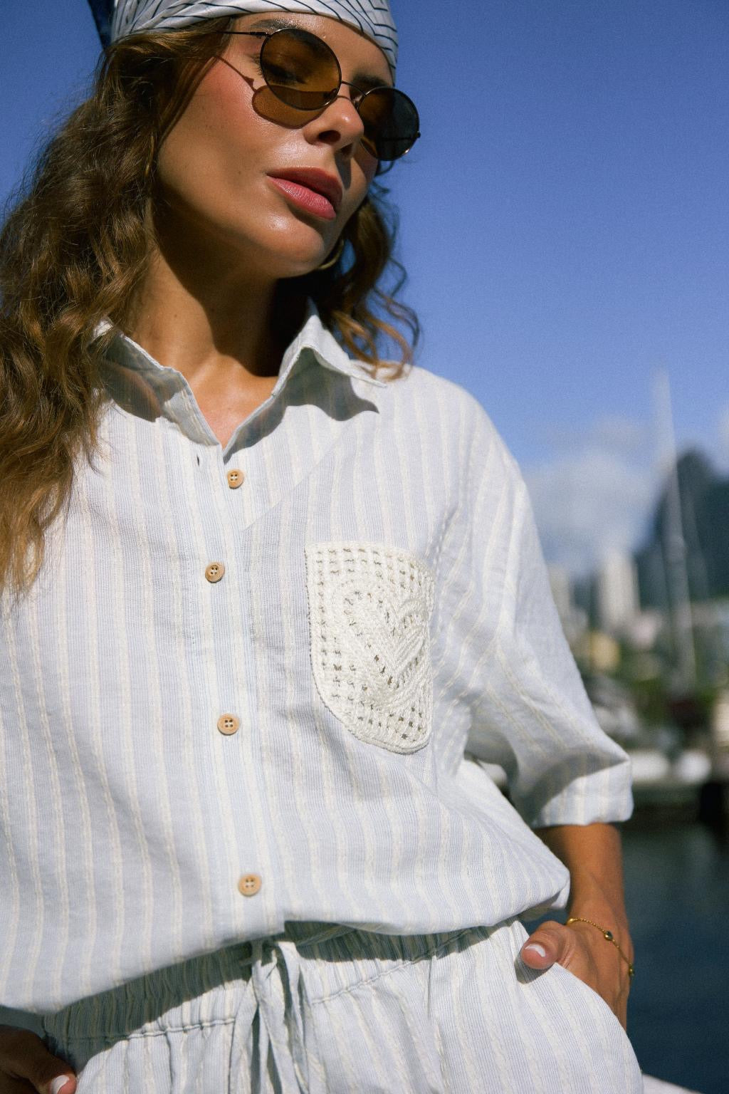 WIYA - Chemise rayée et poche crochet